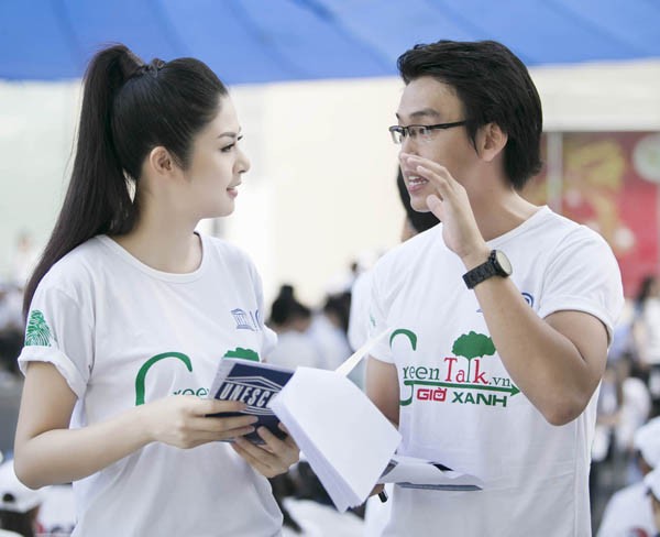 Ngọc Hân tươi tắn hưởng ứng Giờ Trái đất 2014 - ảnh 9